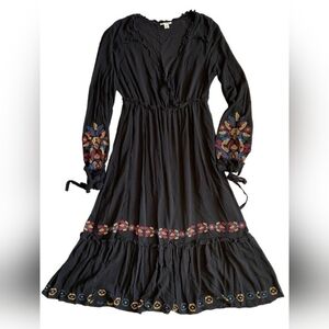 Boho Miami Women's Bohemian Embroidered Black Faux Wrap Dress Size L Francesca's